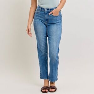 NEW Judy Blue High-Waisted Straight-Leg  Jeans